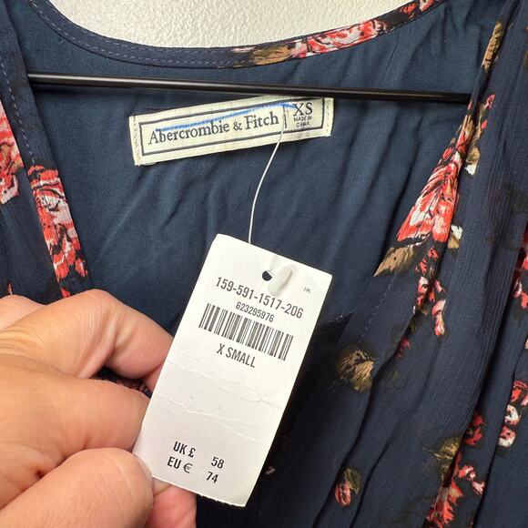 Abercrombie & Fitch Women's Chiffon Navy Floral Mini Dress Size X-Small NWT - Picture 3 of 6